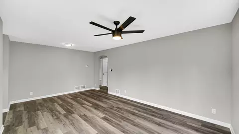 235 W Taft St, Gary, IN 46404 photo 6