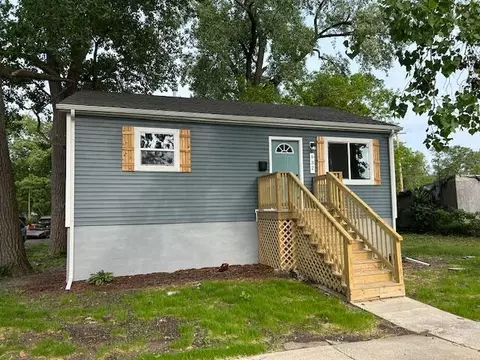 Exterior - 932 Hanley St, Gary, IN 46406 photo 1 of 2