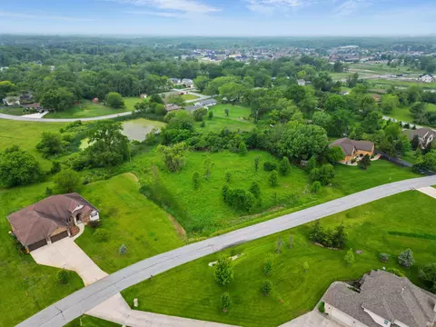 8632 Henry St, Dyer, IN 46311 photo 2