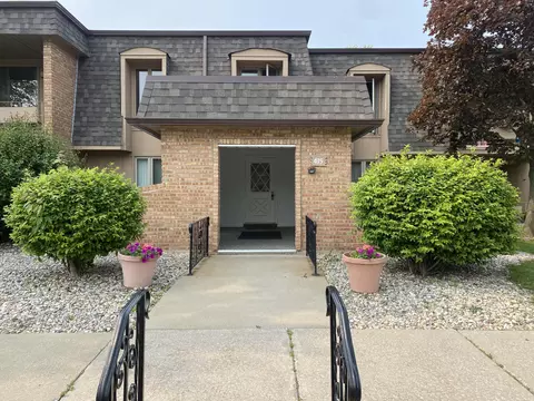 435 Old Stone Rd #7, Munster, IN 46321