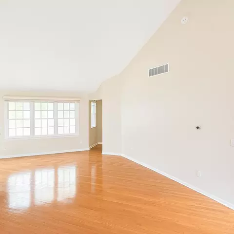 Living - 1837 Windfield Dr, Munster, IN 46321 photo 2 of 6