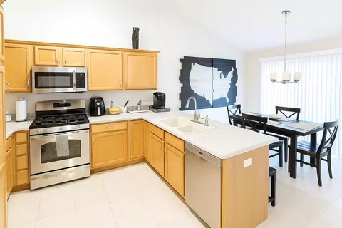 Kitchen - 1837 Windfield Dr, Munster, IN 46321 photo 1 of 2