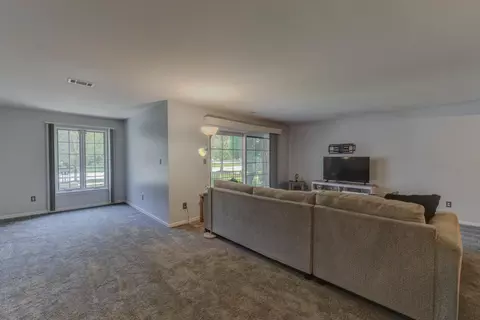Living - 2740 Georgetowne Dr #B1, Highland, IN 46322 photo 3 of 3