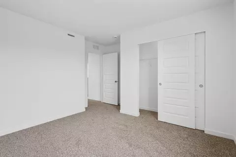 606 Ensign Pl, Hebron, IN 46341 photo 27