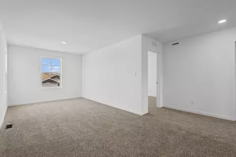 606 Ensign Pl, Hebron, IN 46341 photo 18