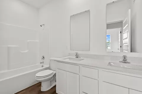 Bath - 7386 E 116th Pl, Winfield, IN 46307 photo 1 of 2