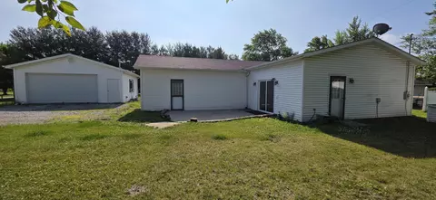 4875 W 935, Lake Village, IN 46349