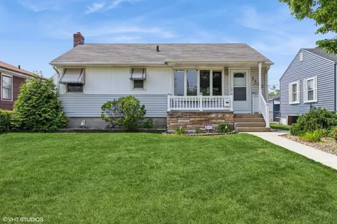 5420 Reading Ave, East Chicago, IN 46312