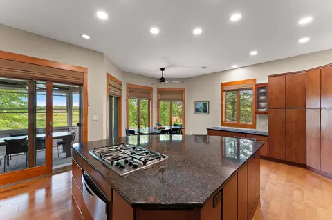 Kitchen - 14761 W 85th Ct, Dyer, IN 46311 photo 4 of 9