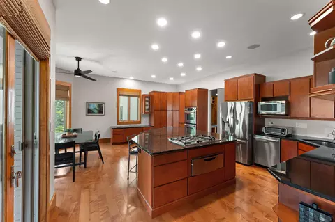 Kitchen - 14761 W 85th Ct, Dyer, IN 46311 photo 3 of 9
