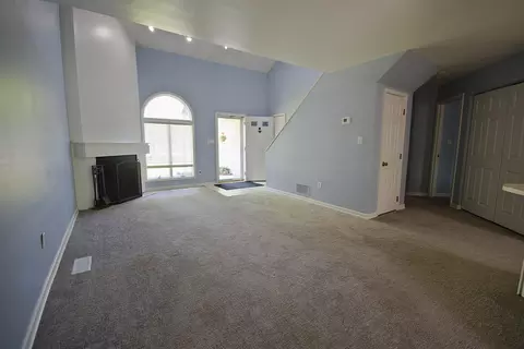 1831 Springvale Dr, Crown Point, IN 46307 photo 4