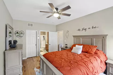 Bedroom - 548 Aster Ln, Griffith, IN 46319 photo 2 of 3