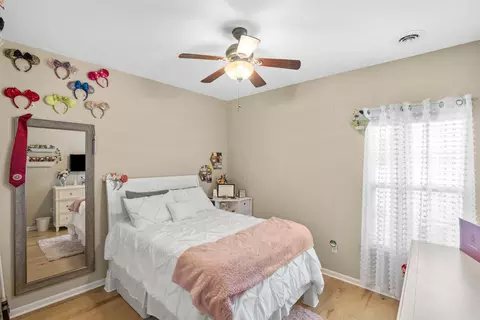 Bedroom - 548 Aster Ln, Griffith, IN 46319 photo 3 of 3