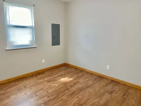 Bedroom - 28 S St Rd 2, Valparaiso, IN 46385 photo 1 of 2