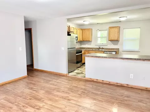 Kitchen - 28 S St Rd 2, Valparaiso, IN 46385 photo 4 of 4
