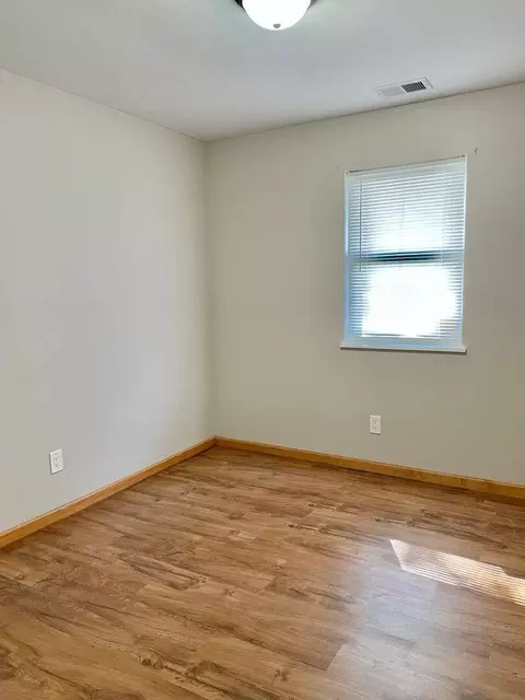 Bedroom - 28 S St Rd 2, Valparaiso, IN 46385 photo 2 of 2