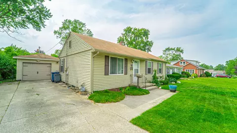 Exterior - 321 Maple Ln, Crown Point, IN 46307 photo 1 of 7