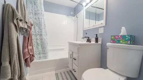 Bath - 321 Maple Ln, Crown Point, IN 46307 photo 1 of 1