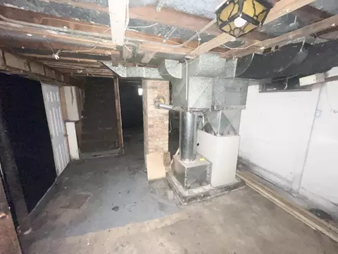 4627 Grant St, Gary, IN 46408 photo 9