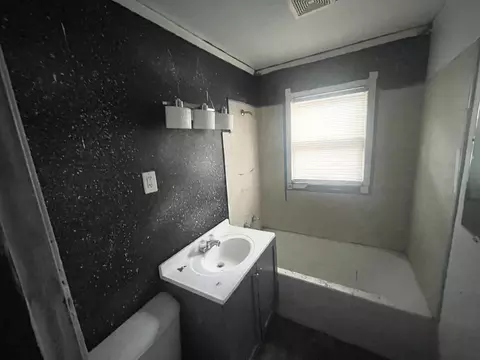 4627 Grant St, Gary, IN 46408 photo 4