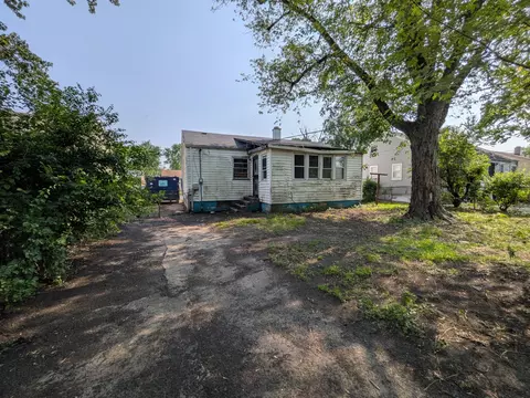Exterior - 4132 E 11th Pl, Gary, IN 46403 photo 2 of 2