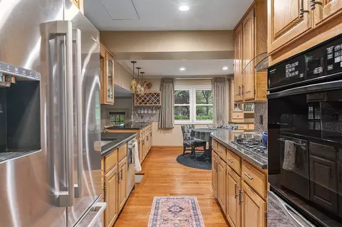 9307 Walnut Dr, Munster, IN 46321 photo 7