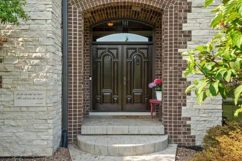 Entry Way - 5810 E 105th Pl, Crown Point, IN 46307 photo 1 of 7