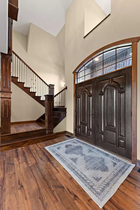Entry Way - 5810 E 105th Pl, Crown Point, IN 46307 photo 3 of 7