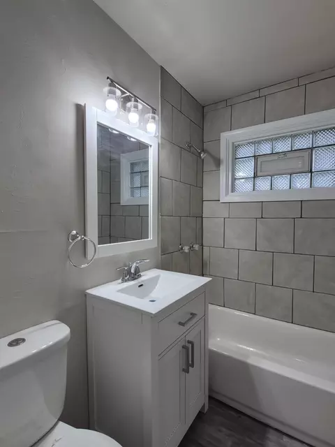 Bath - 4233 W 22nd Ave, Gary, IN 46404 photo 1 of 1
