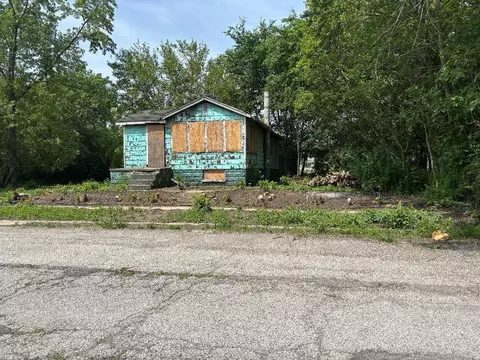 982 Ralston St, Gary, IN 46406 photo 2