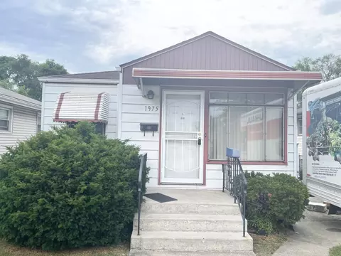 1975 Arthur St, Gary, IN 46404 photo 1