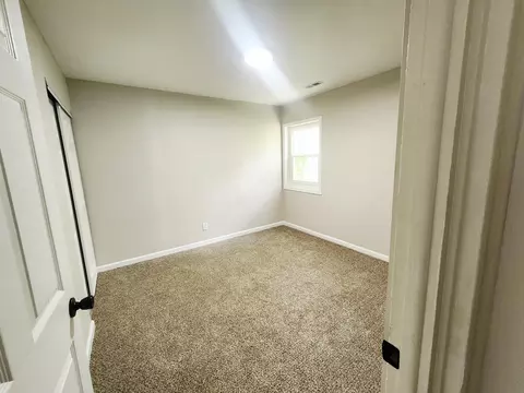 5232 E 13th Ave, Gary, IN 46403 photo 9