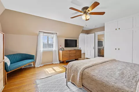 Bedroom - 1648 Davis Ave, Whiting, IN 46394 photo 3 of 7