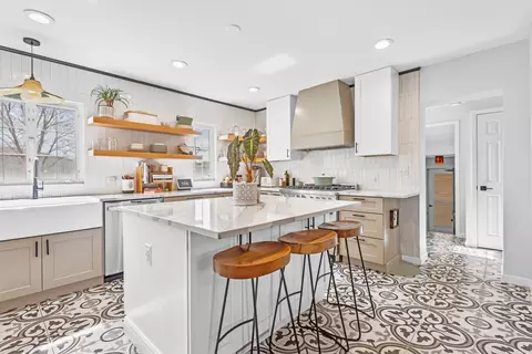 Kitchen - 1648 Davis Ave, Whiting, IN 46394 photo 1 of 6