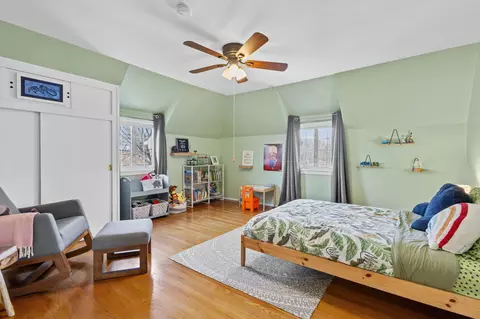Bedroom - 1648 Davis Ave, Whiting, IN 46394 photo 4 of 7