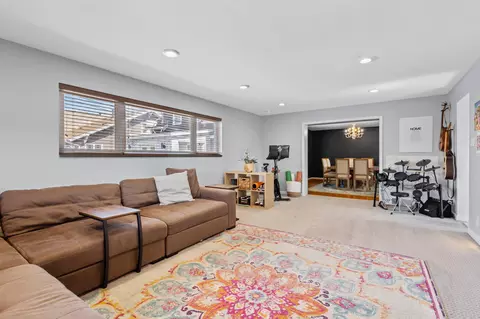Living - 1648 Davis Ave, Whiting, IN 46394 photo 5 of 6