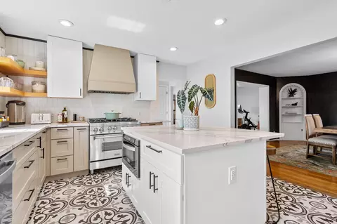 Kitchen - 1648 Davis Ave, Whiting, IN 46394 photo 6 of 6