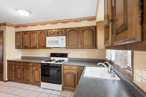 5015 Spinnaker Ln #B, Crown Point, IN 46307 photo 6