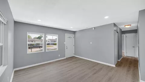Living - 4420 W 19th Plz, Gary, IN 46404 photo 3 of 4