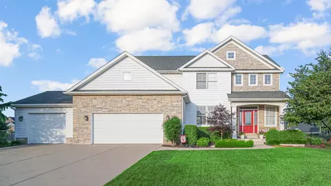 2806 Kickbush Dr, Valparaiso, IN 46385