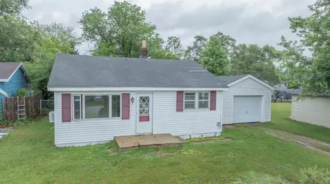203 Silver St, North Judson, IN 46366