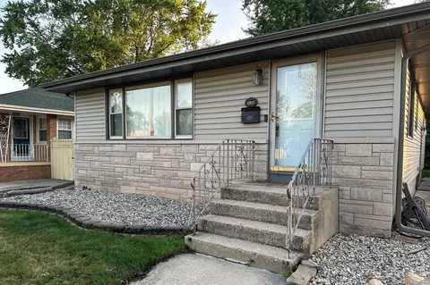 1436 N Harvey St, Griffith, IN 46319 photo 2