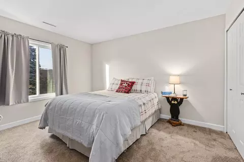5000 Spinnaker Ln, Crown Point, IN 46307 photo 13