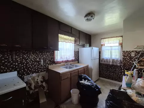 608 Porter St, Gary, IN 46406 photo 4