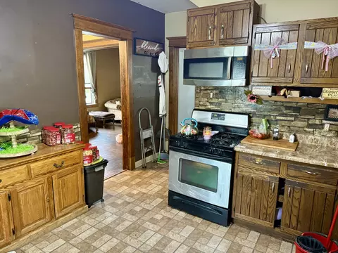 Kitchen - 4 Warren St, Hammond, IN 46320 photo 1 of 4