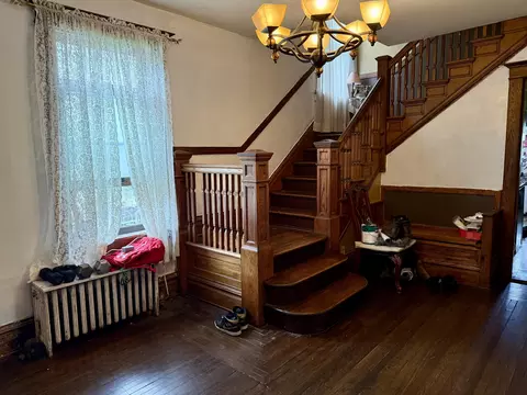 Entry Way - 4 Warren St, Hammond, IN 46320 photo 1 of 8