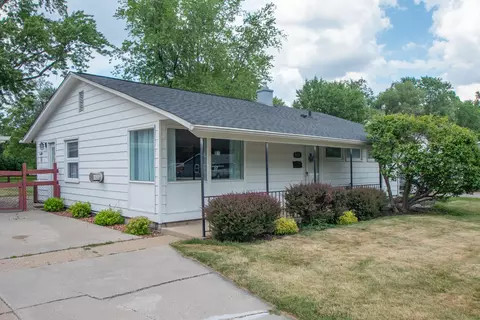 Exterior - 533 214th St, Dyer, IN 46311 photo 1 of 10