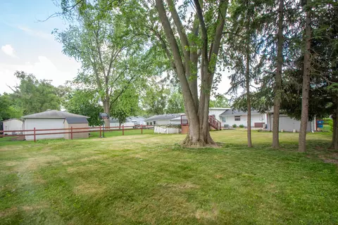 Exterior - 533 214th St, Dyer, IN 46311 photo 8 of 10