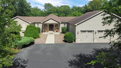 8757 N 384, Lake Village, IN 46349