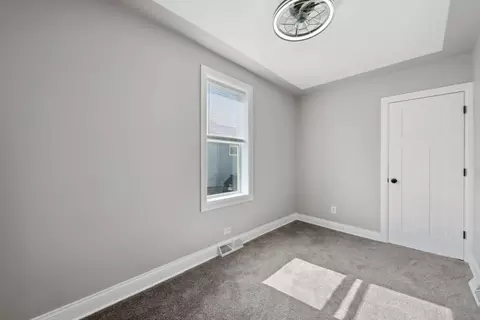 932 Ames St, Hammond, IN 46320 photo 9